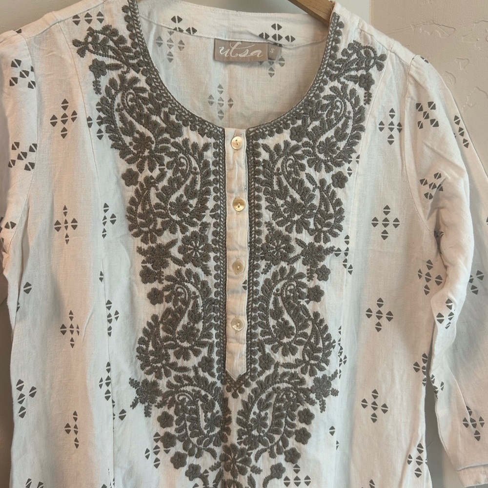 LSA White and Gray Embroidered Linen Dress